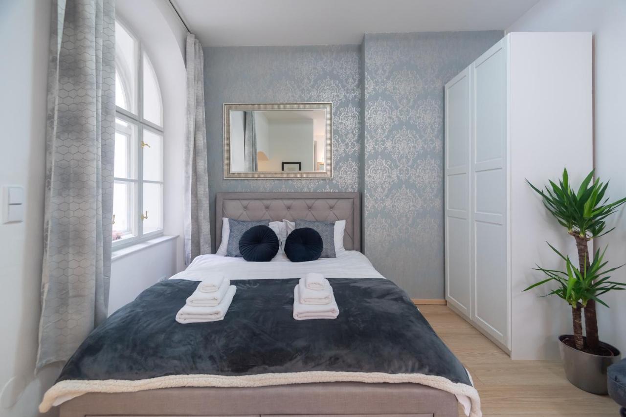 Quiet Apartment In The Heart Of Old Town Centre Prag Exterior foto