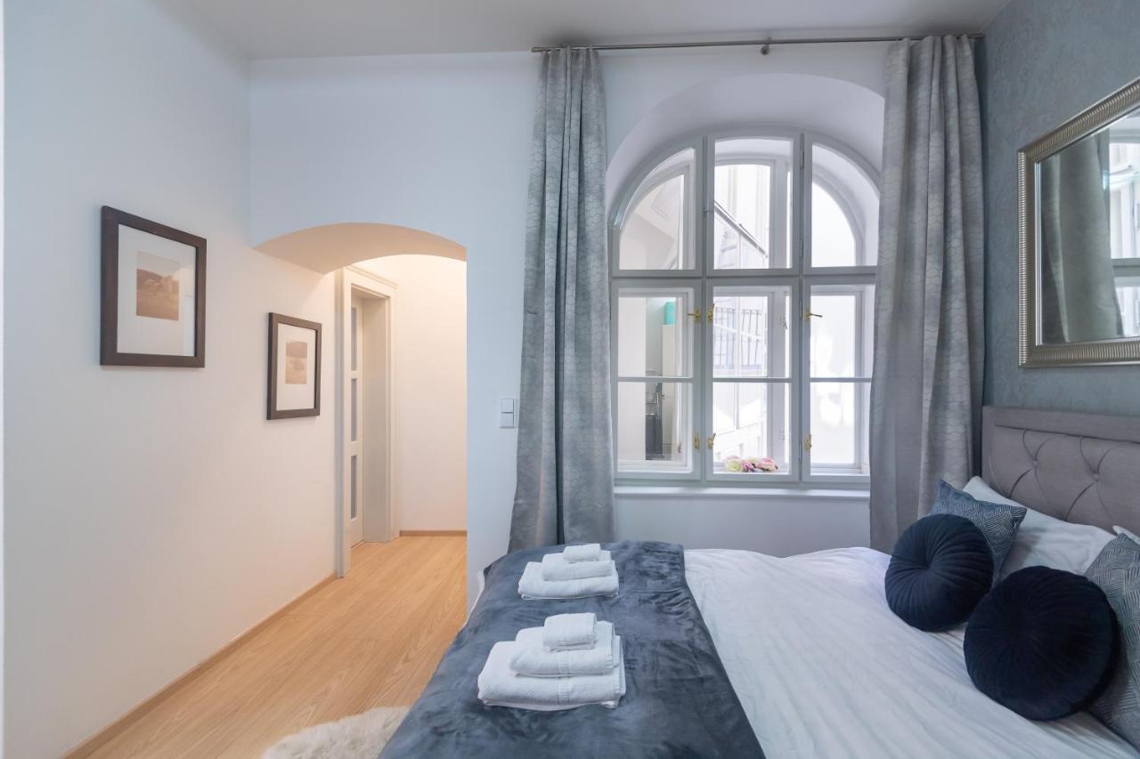 Quiet Apartment In The Heart Of Old Town Centre Prag Exterior foto
