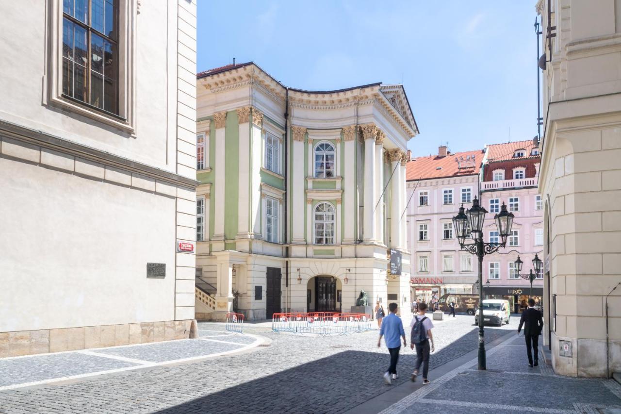 Quiet Apartment In The Heart Of Old Town Centre Prag Exterior foto